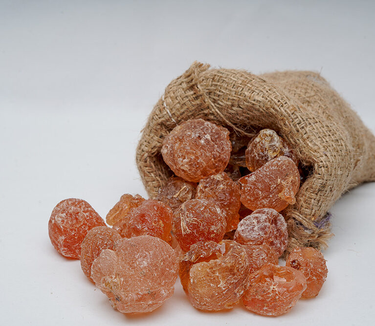 Sudan is home to the world’s best gum Arabic and sesame seeds, and we source directly from the fertile Gum Belt and prime cultivation regions. Our strong ties with local farmers and producers guarantee authentic, traceable, and sustainable products.